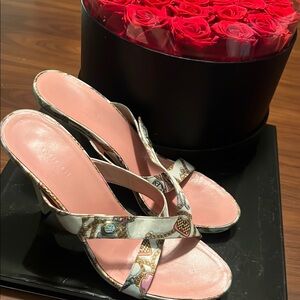 Gucci Pink and White Heels  and X-Strap Design